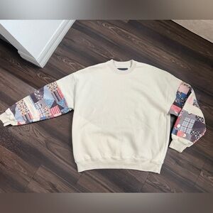 Abercrombie & Fitch Cream Crewneck Sweatshirt